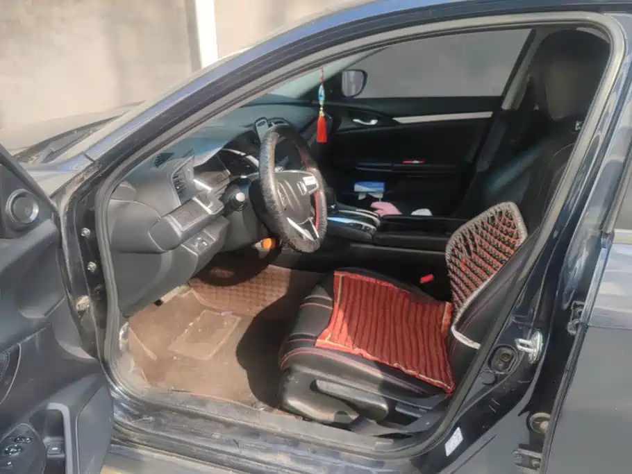Honda Civic — миниатюра 9