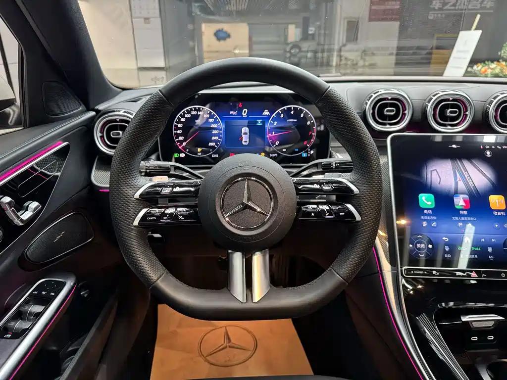 Mercedes-Benz C-Class — миниатюра 10