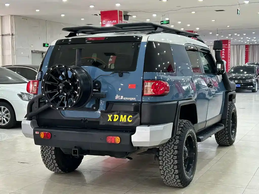 Toyota FJ Cruiser FJ 2017 4.0L AT