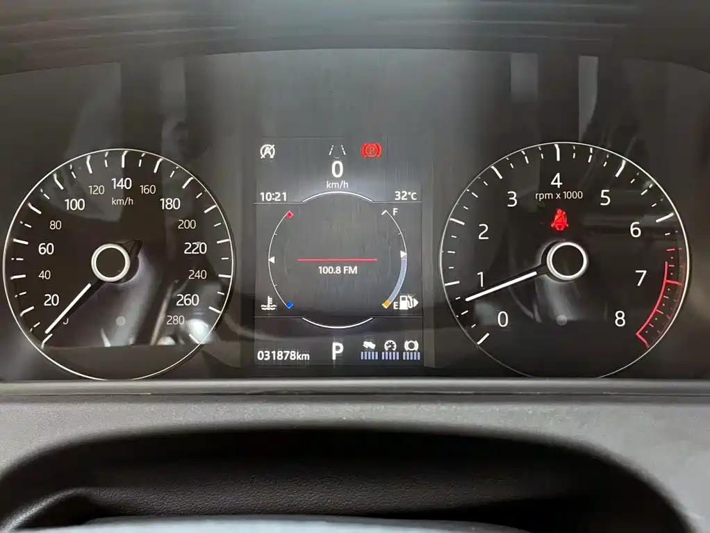 Land Rover Velar — миниатюра 14