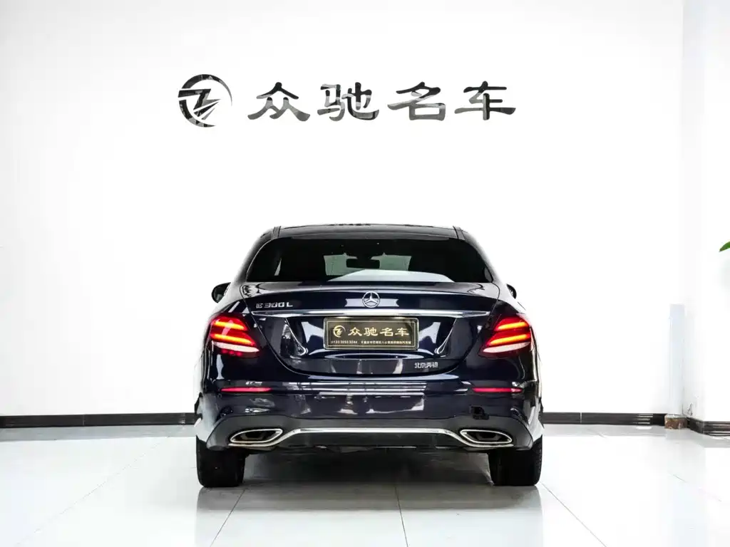 Mercedes-Benz E-Class — миниатюра 11