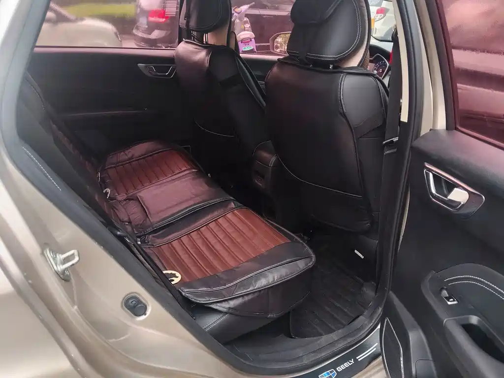 Geely Vision X3 — миниатюра 6