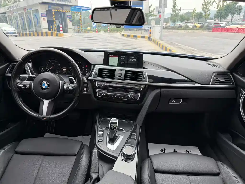 BMW 3 Series — миниатюра 4