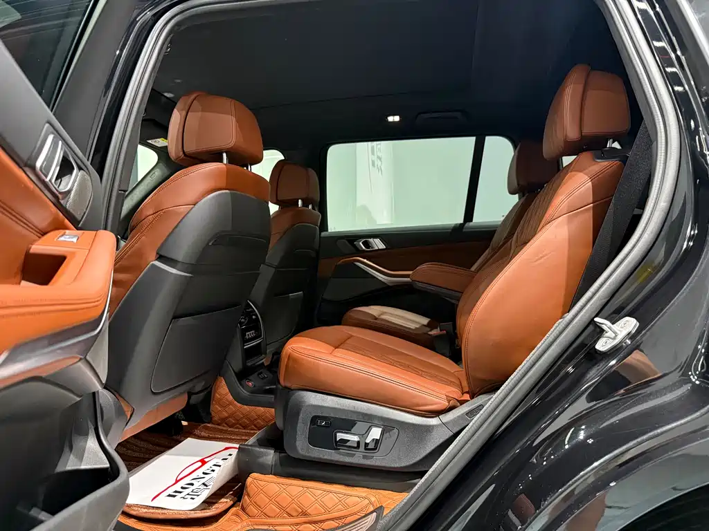 BMW X7 2020 xDrive40i Premium Luxury
