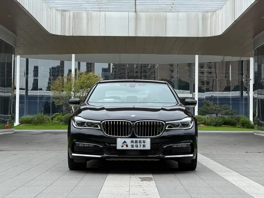 BMW 7 Series 7 2016 750Li xDrive мест