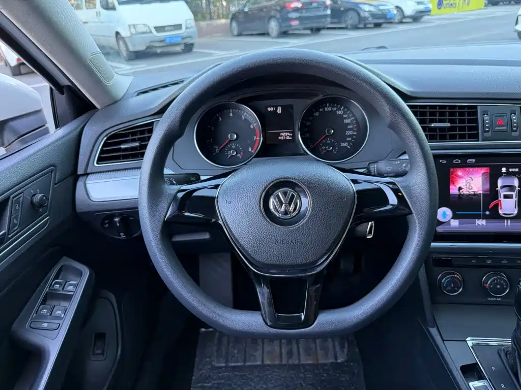 Volkswagen Lamando — миниатюра 5