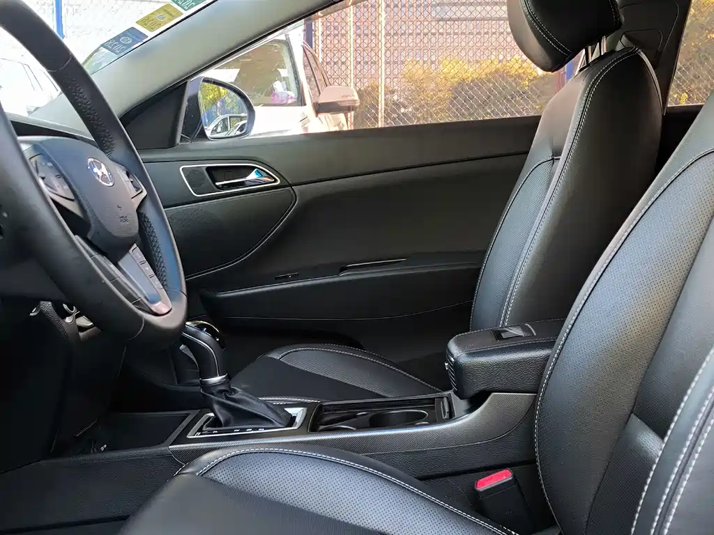 Hyundai Mistra — миниатюра 11