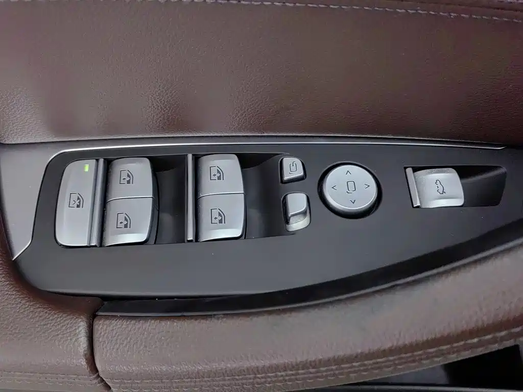 BMW X3 — миниатюра 9