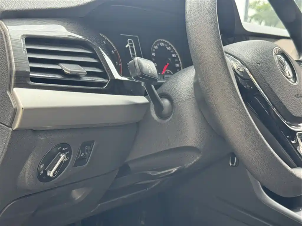 Volkswagen Lavida 2019 280TSI DSG Comfort VI