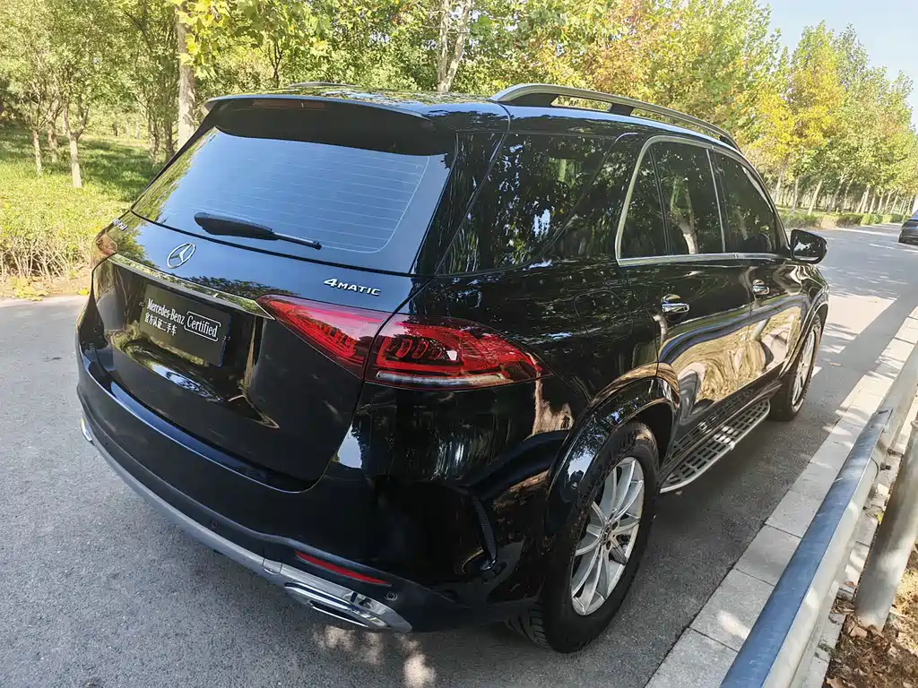 Mercedes-Benz GLE (Import) — миниатюра 10