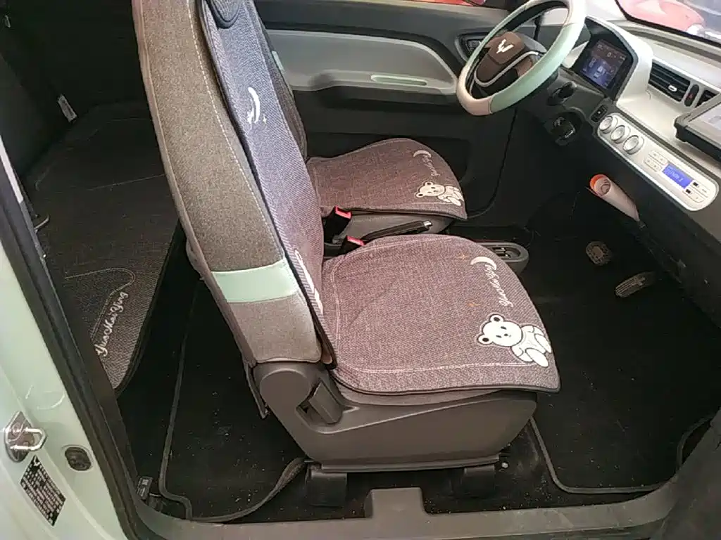 Wuling MINIEV — миниатюра 25