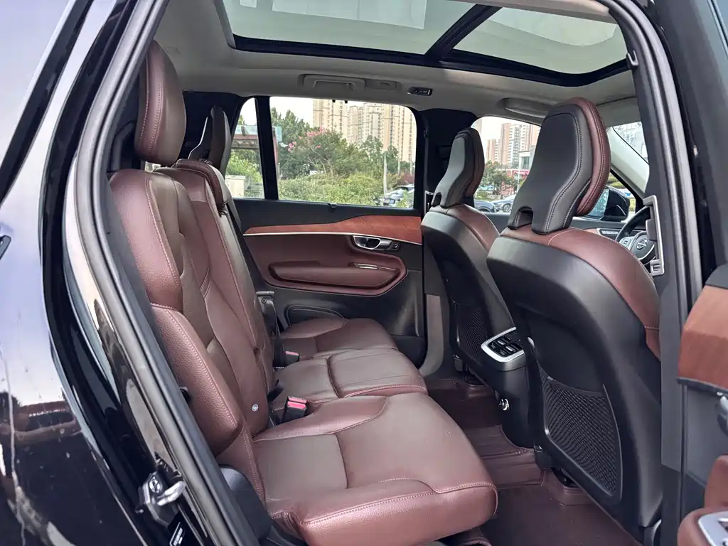 Volvo XC90 — миниатюра 16