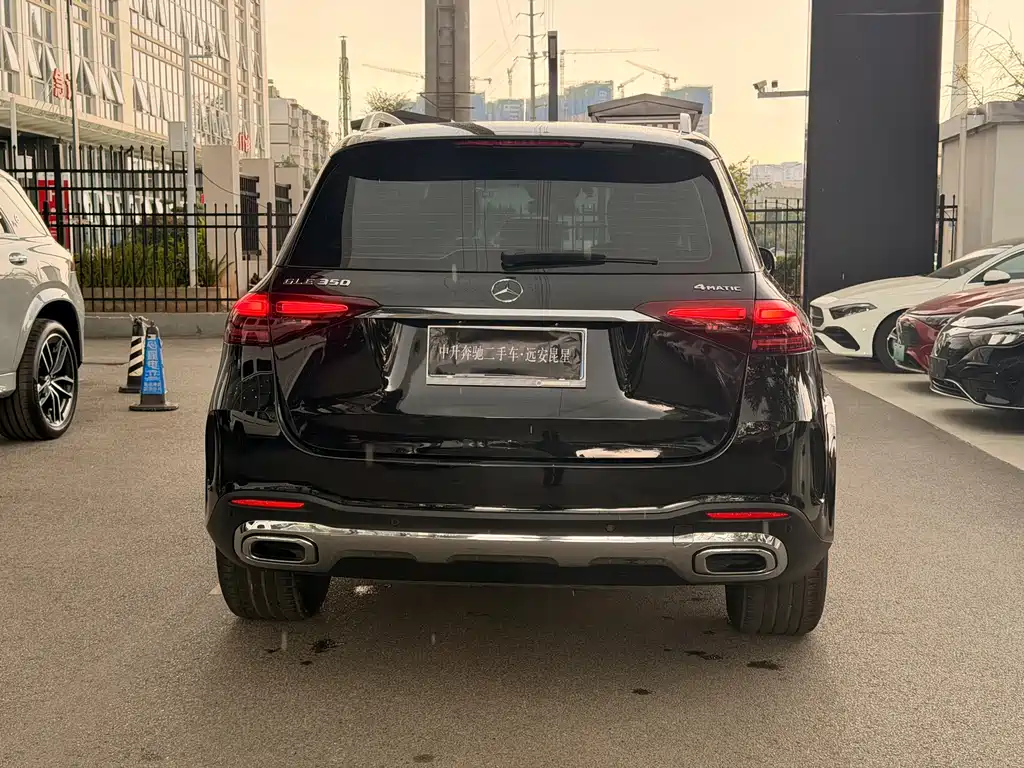 Mercedes-Benz GLE (Import) — миниатюра 9