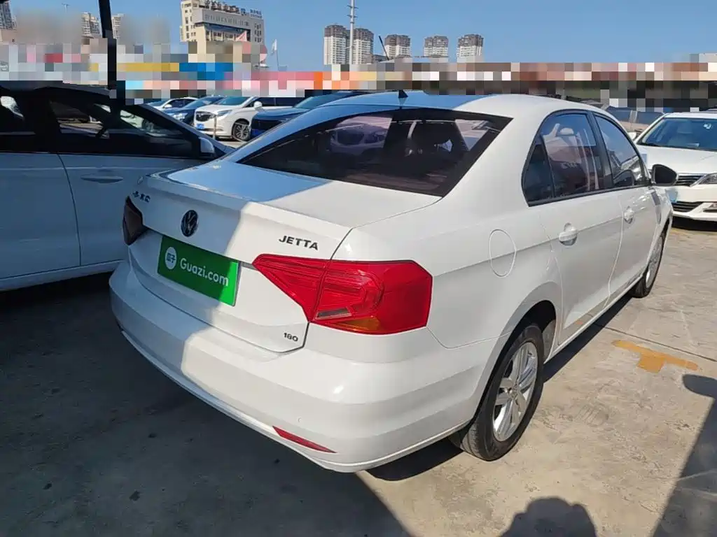 Volkswagen Jetta — миниатюра 7
