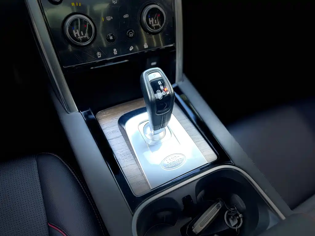 Land Rover Discovery Sport — миниатюра 11