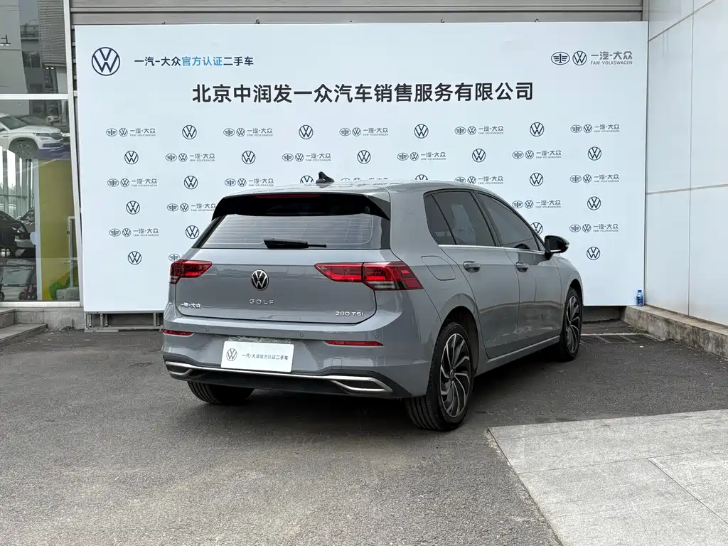 Volkswagen Golf 2023 280TSI DSG Pro