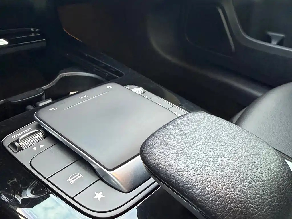 Mercedes-Benz A-Class — миниатюра 11