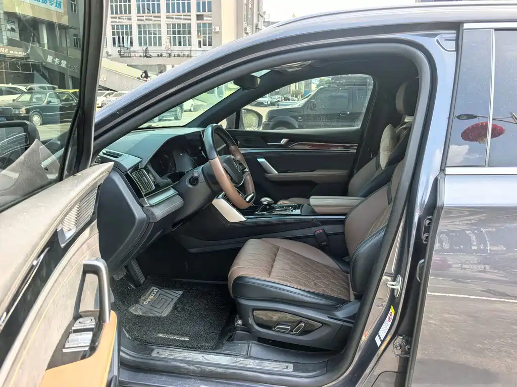 BYD Tang New Energy — миниатюра 5