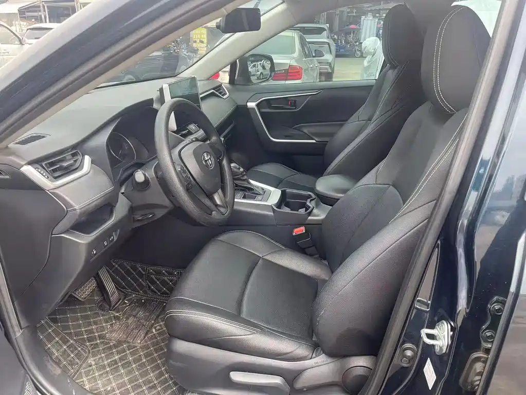 Toyota Wildlander — миниатюра 9