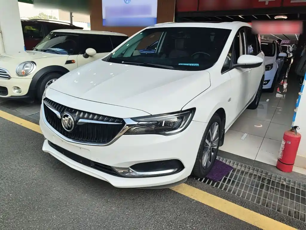 Buick GL6
