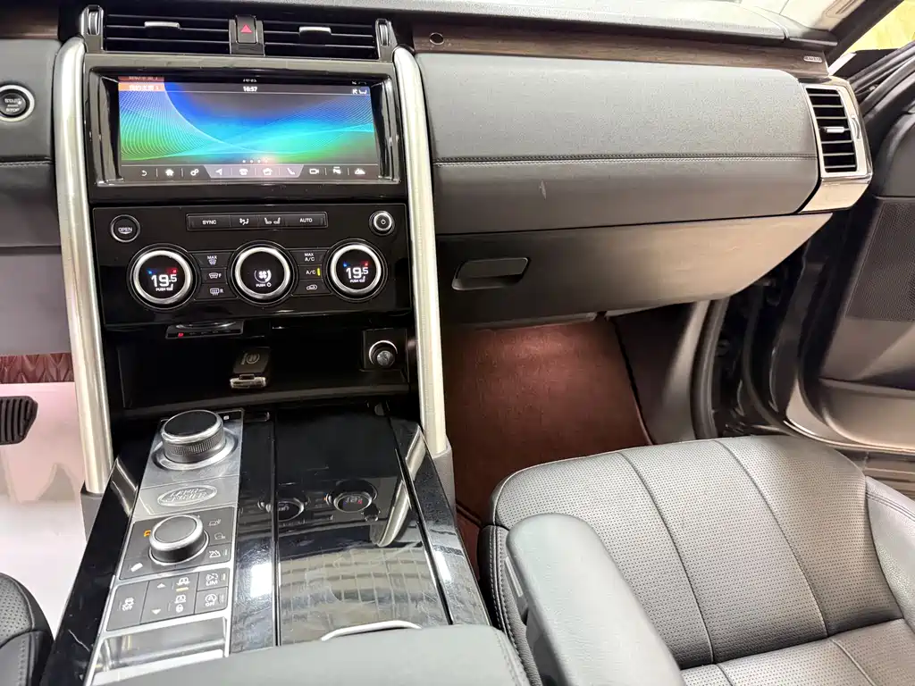 Land Rover Discovery — миниатюра 11
