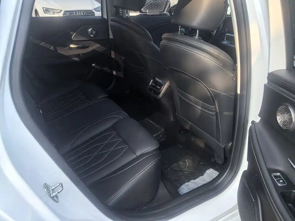Chery Arrizo 8 — миниатюра 9