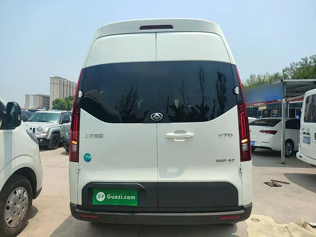Maxus V70 2023 2.0T Elite AT 6/7 мест