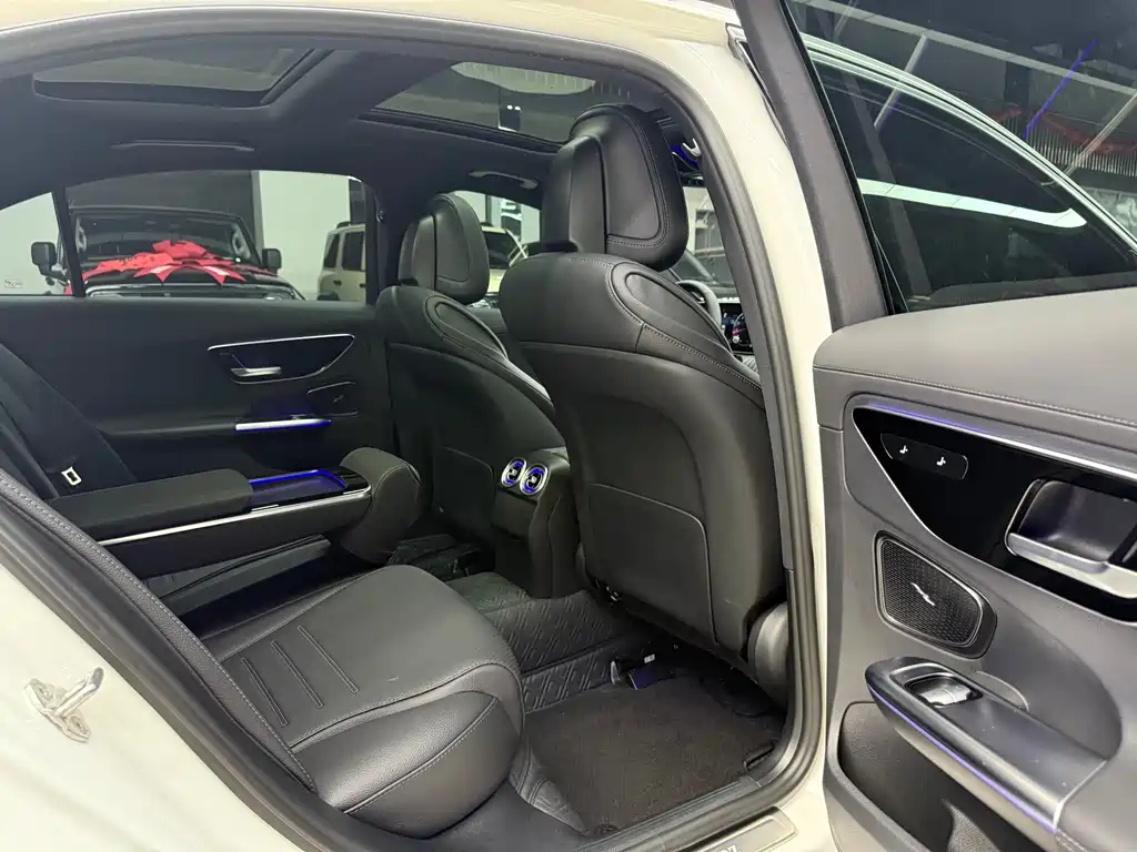 Mercedes-Benz C-Class — миниатюра 22
