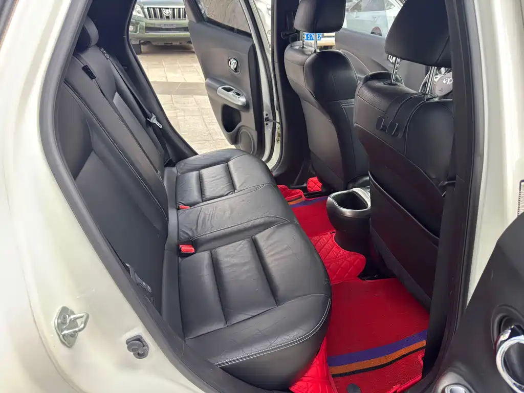 Infiniti ESQ — миниатюра 13