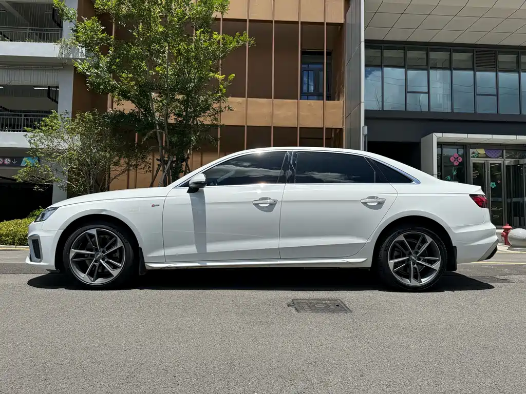Audi A4L 2020 40 TFSI Fashion