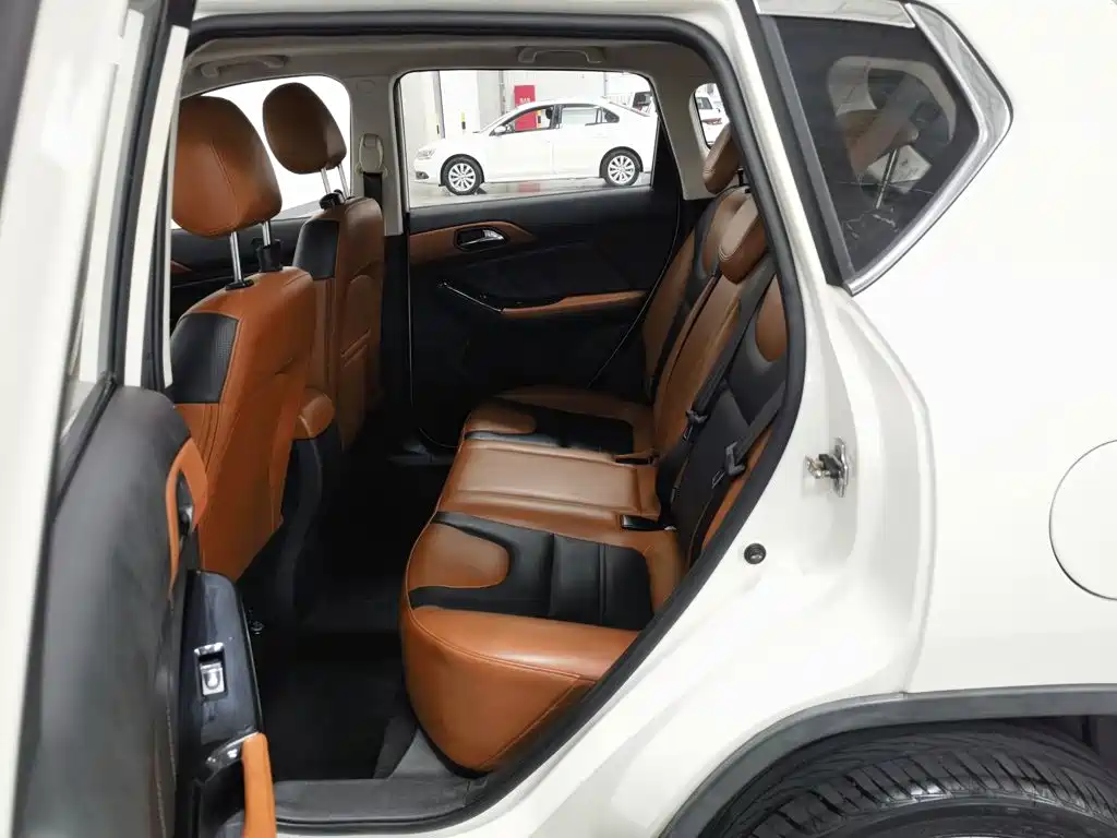 BAIC Senova X35 — миниатюра 15
