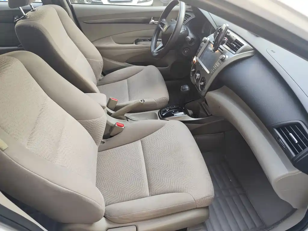 Honda City Classic — миниатюра 5