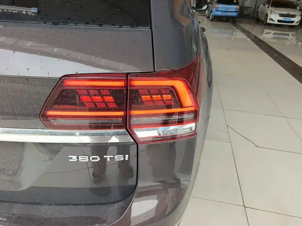 Volkswagen Teramont — миниатюра 8