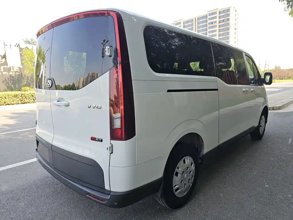 MAXUS V70 — миниатюра 6
