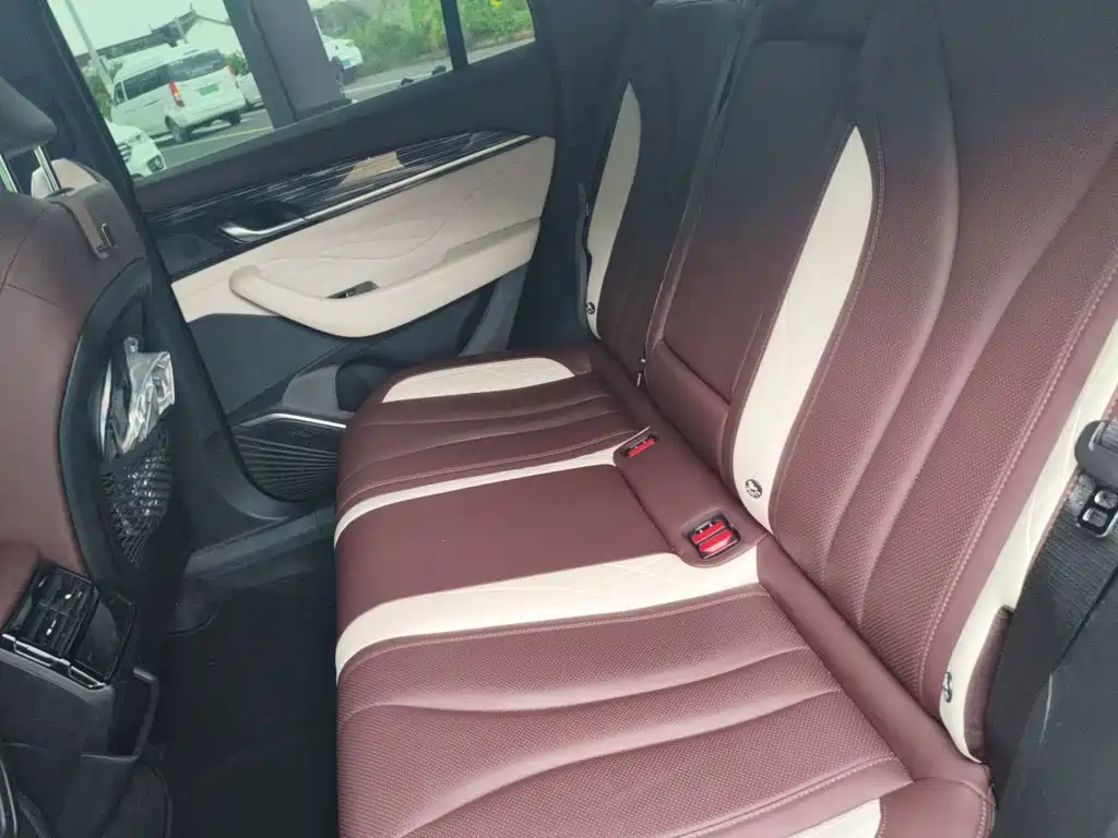 Geely Xingyue L — миниатюра 15