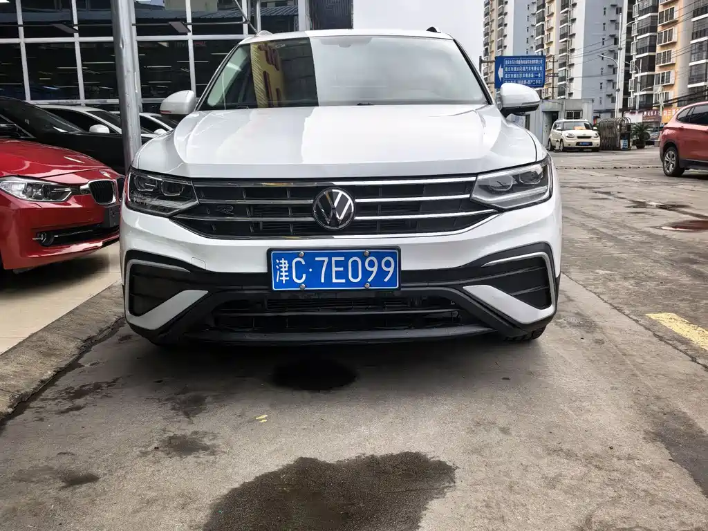 Volkswagen Tiguan L 2023