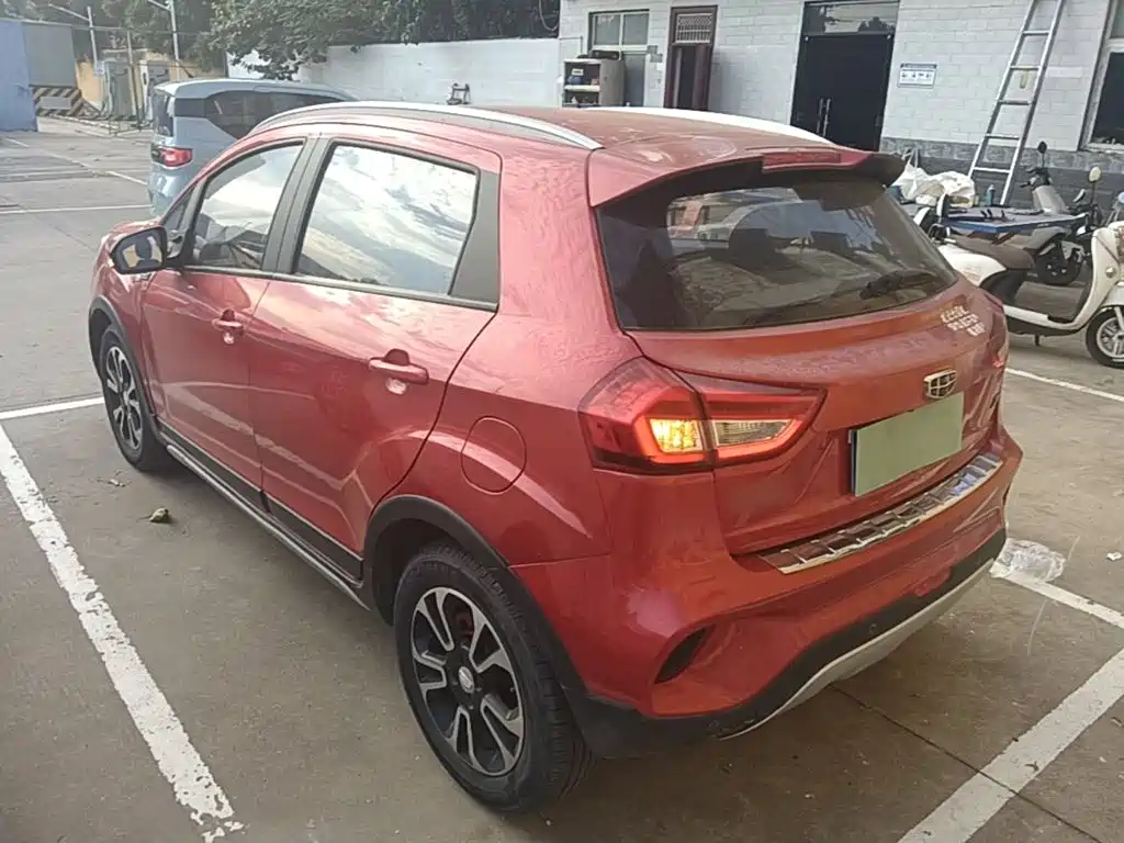 Geely Vision X3 — миниатюра 5