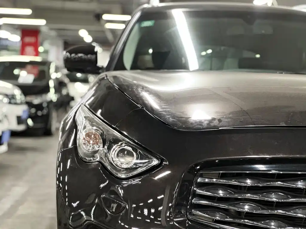 Infiniti FX — миниатюра 4