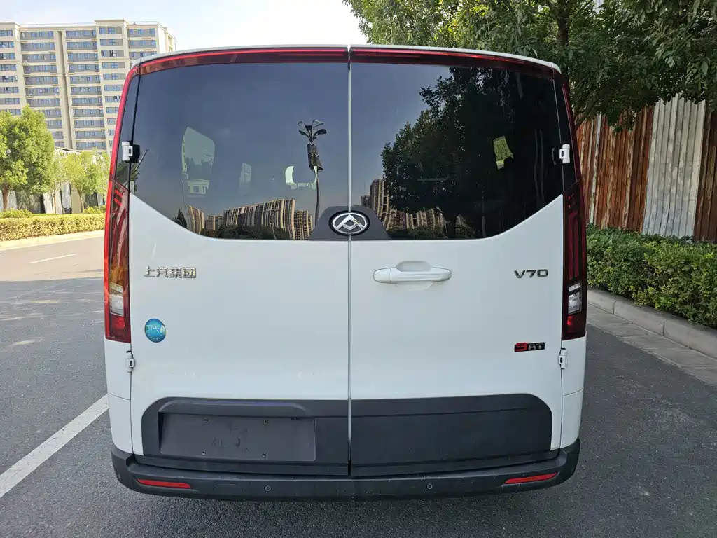 MAXUS V70 — миниатюра 5