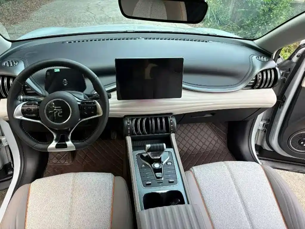 BYD Yuan Plus — миниатюра 6
