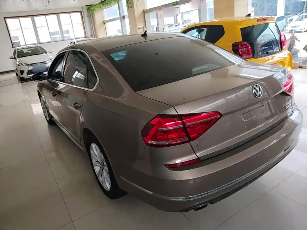 Volkswagen Passat — миниатюра 5