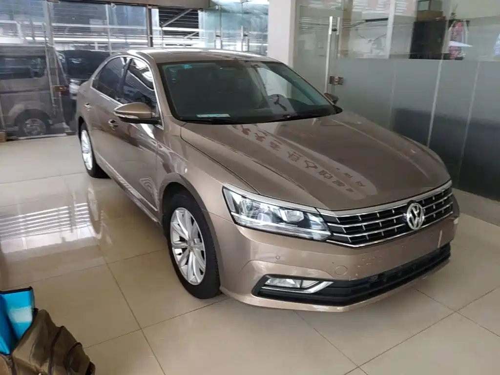 Volkswagen Passat — миниатюра 4