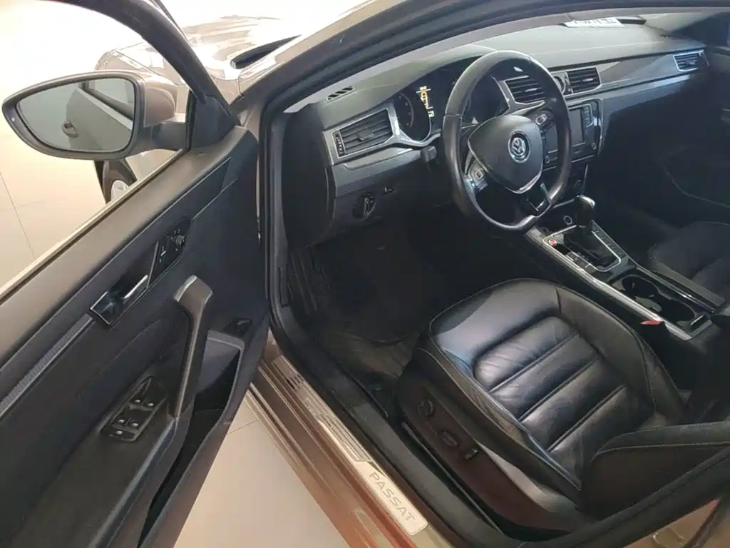 Volkswagen Passat — миниатюра 16