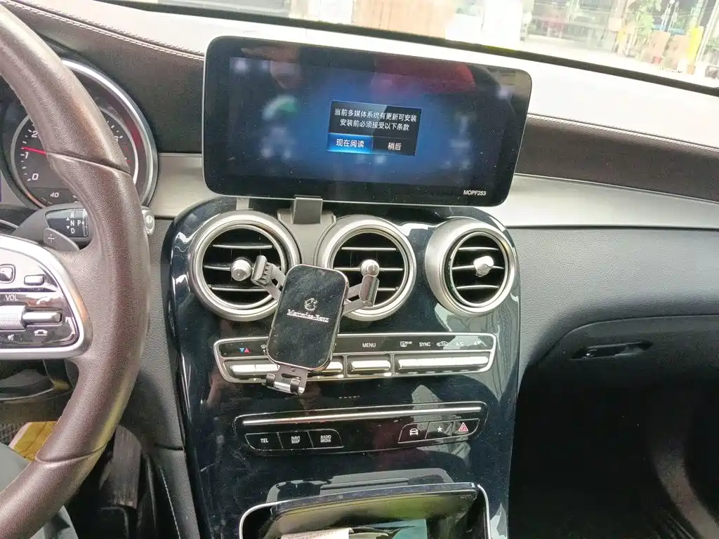 Mercedes-Benz GLC — миниатюра 14
