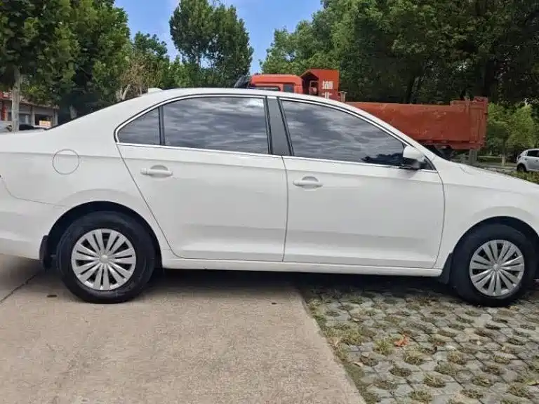Volkswagen Santana — миниатюра 5