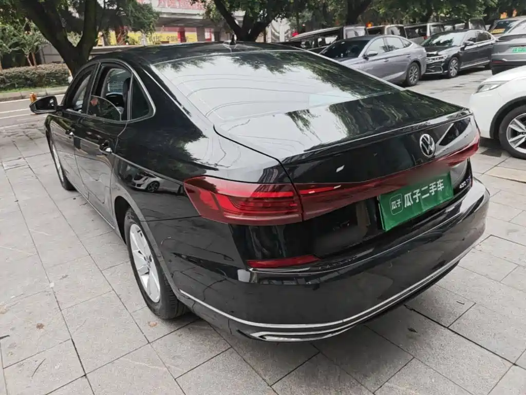 Volkswagen Passat PHEV — миниатюра 5