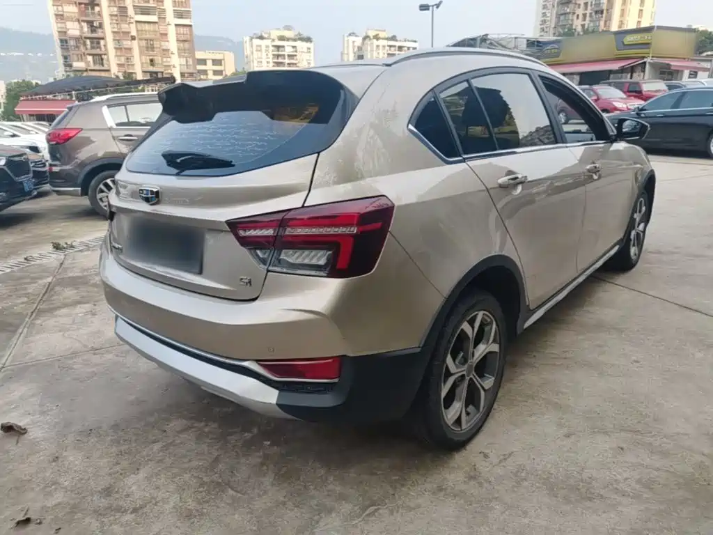 Geely Vision S1 — миниатюра 7