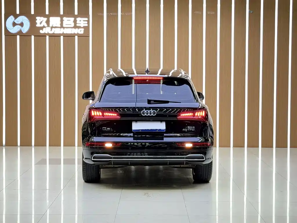 Audi Q5L — миниатюра 6