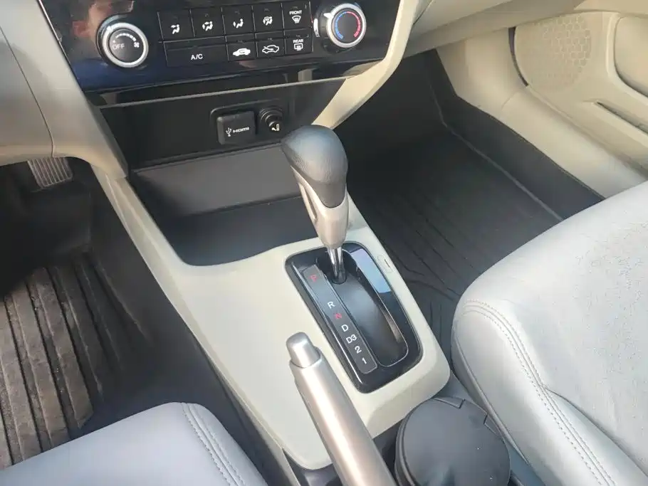 Honda Civic — миниатюра 16