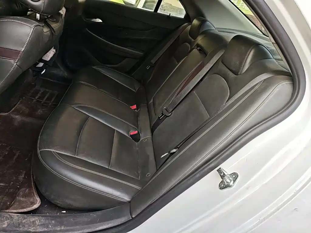 Chevrolet Malibu — миниатюра 17